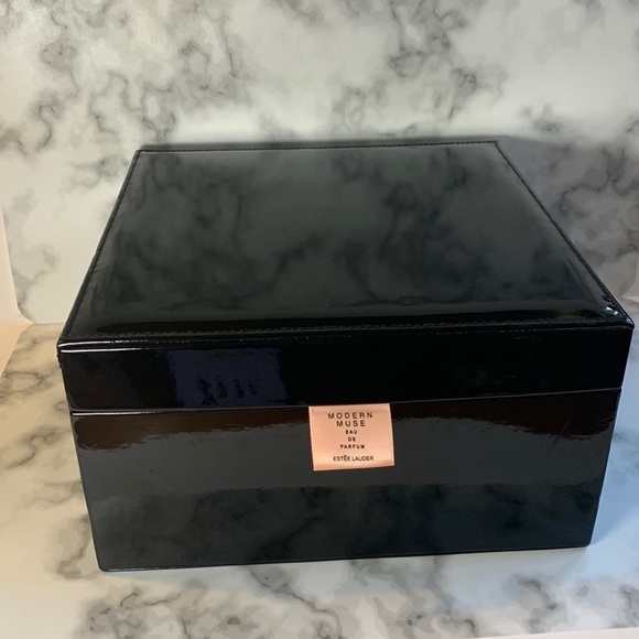 Estée Lauder Black Patent Jewelry Box with Satin Pillow & Modern Muse - Picture 3 of 15